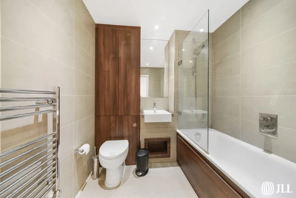 Goodchild Road, London, N4, photo 10