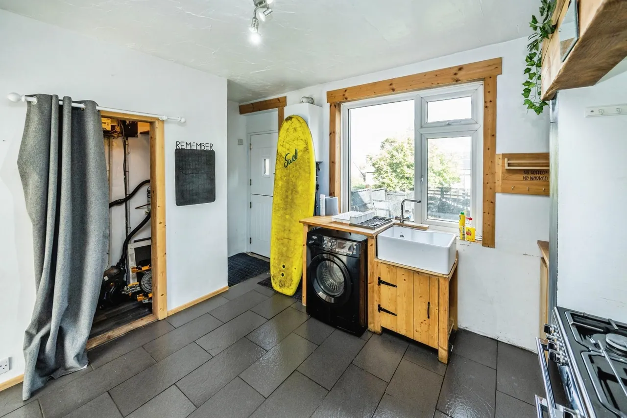 Sandene Drive, Huddersfield, HD4, photo 9