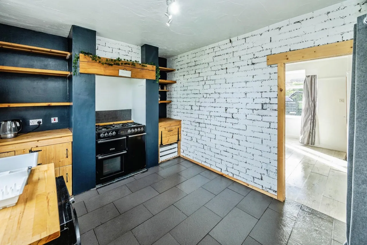 Sandene Drive, Huddersfield, HD4, photo 10