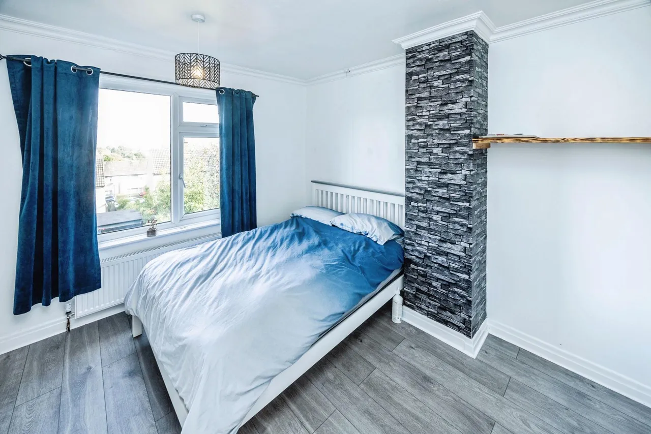 Sandene Drive, Huddersfield, HD4, photo 18
