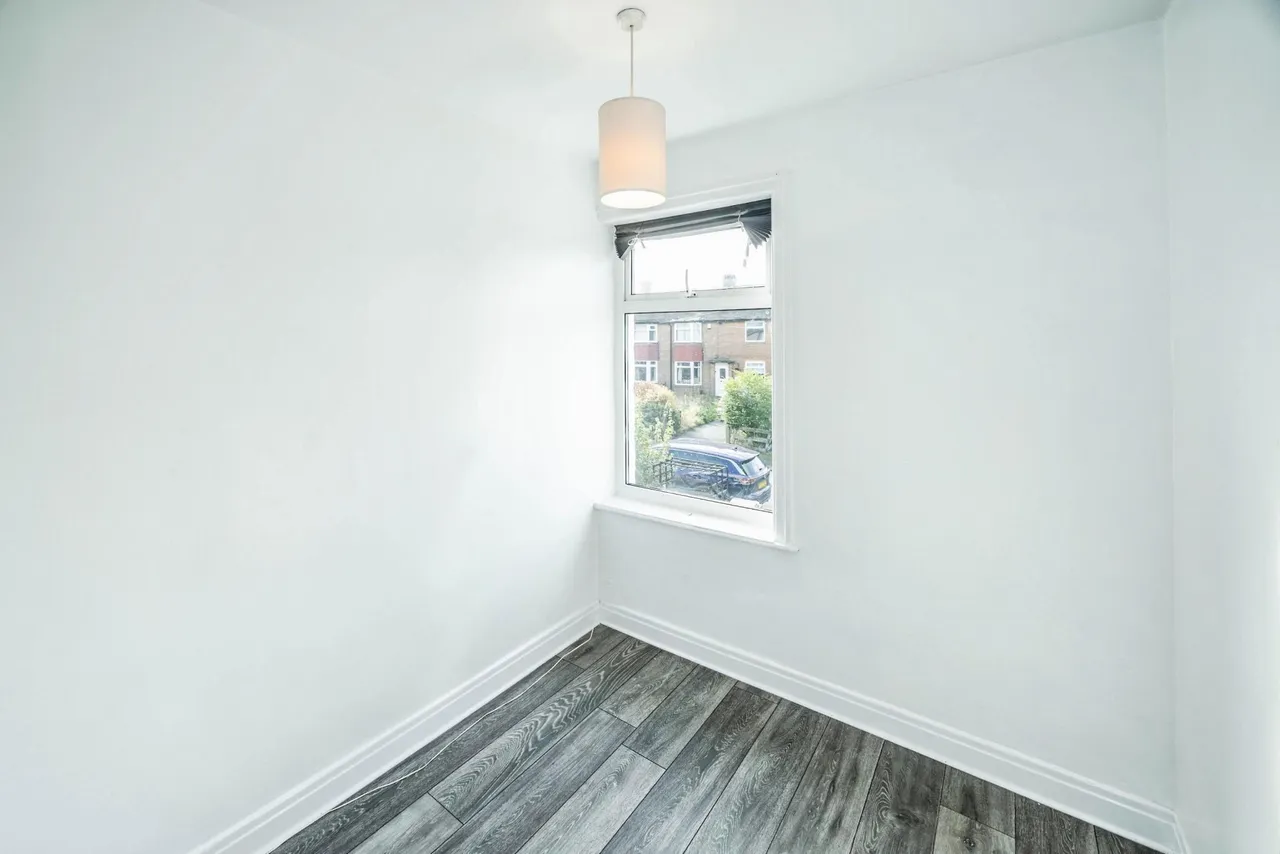 Sandene Drive, Huddersfield, HD4, photo 13