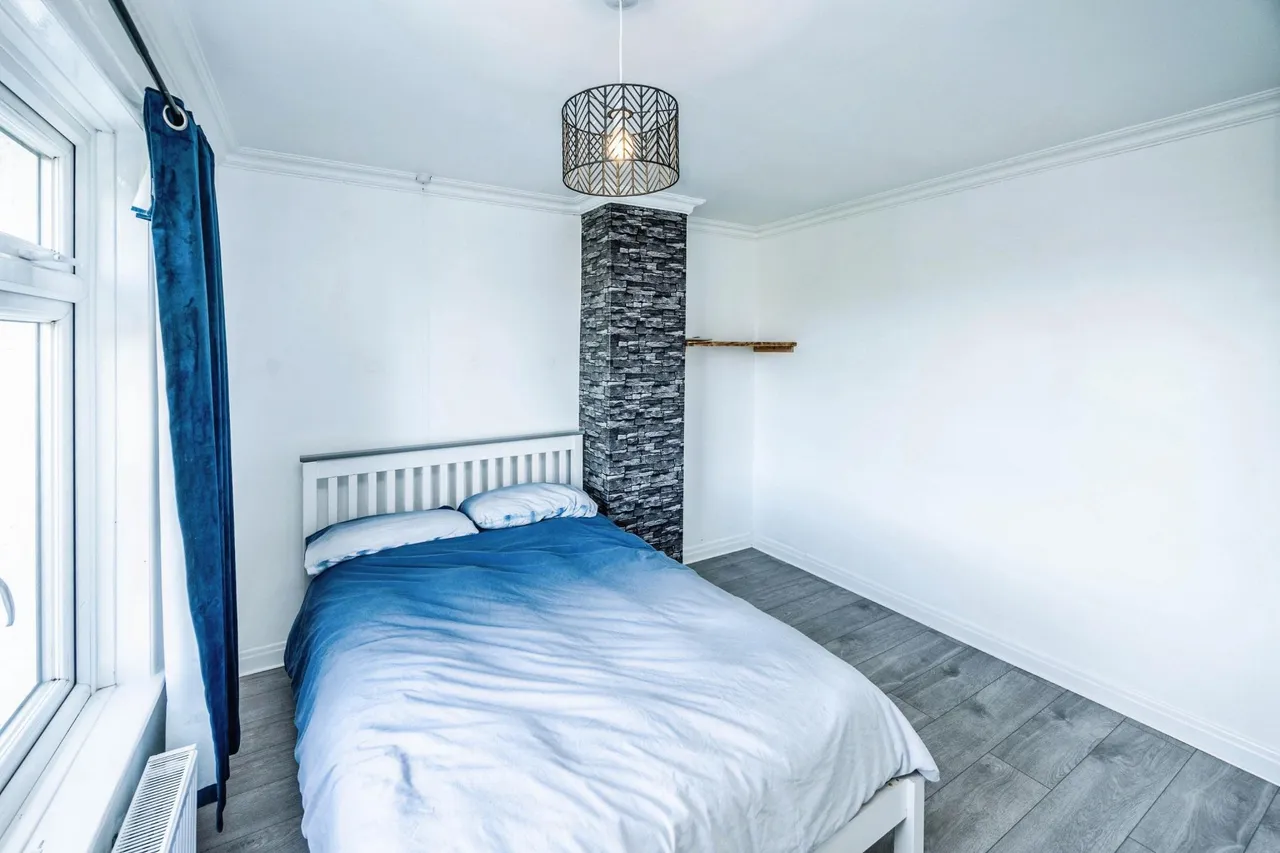 Sandene Drive, Huddersfield, HD4, photo 11