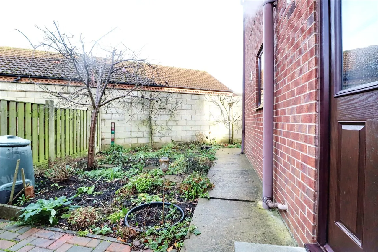 Fields Close, Epworth, DN9, photo 20