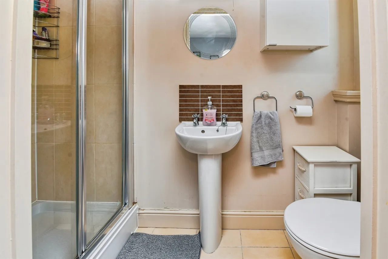 The Gardens, Calne, SN11, photo 11