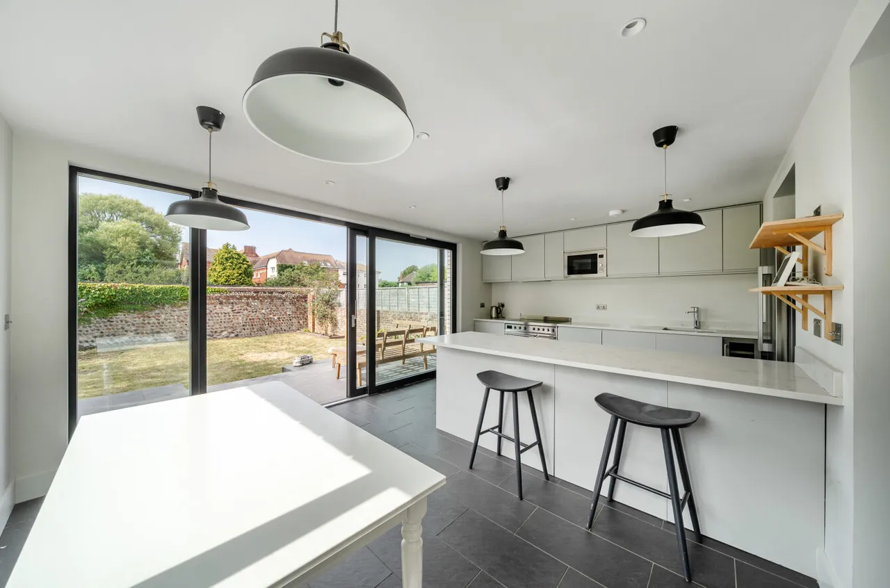 Selden Road, Worthing, BN11, photo 2