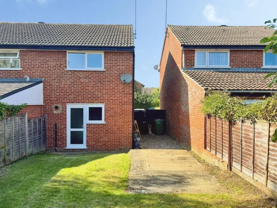 Blencowe Drive, Brackley, NN13, photo 10