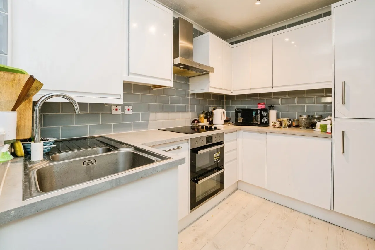 Berwick Road, Rainham, RM13, photo 15