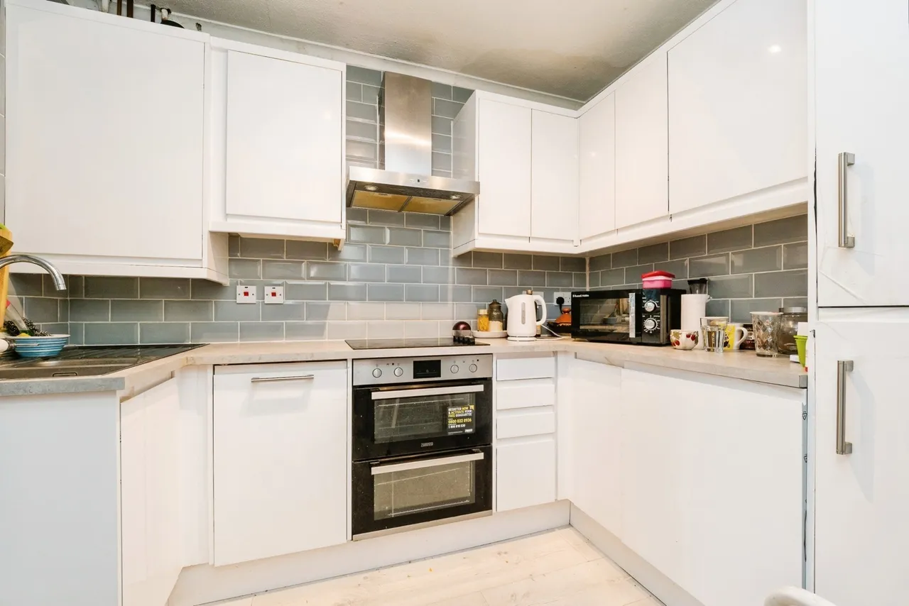 Berwick Road, Rainham, RM13, photo 4