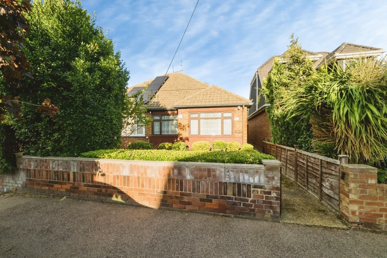 Berwick Road, Rainham, RM13, photo 23