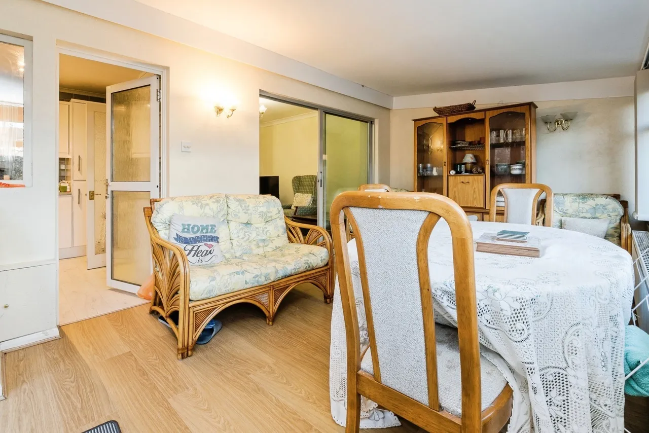 Berwick Road, Rainham, RM13, photo 29