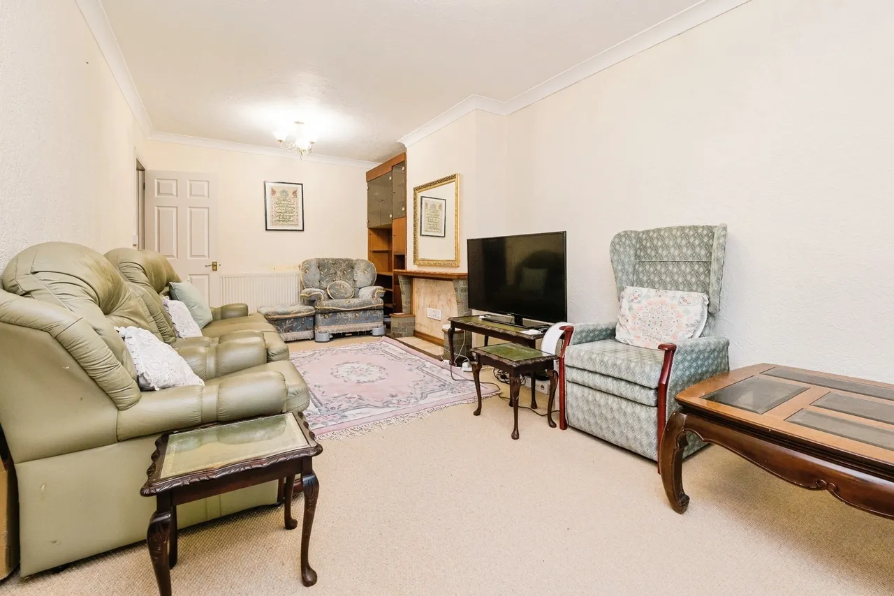 Berwick Road, Rainham, RM13, photo 24