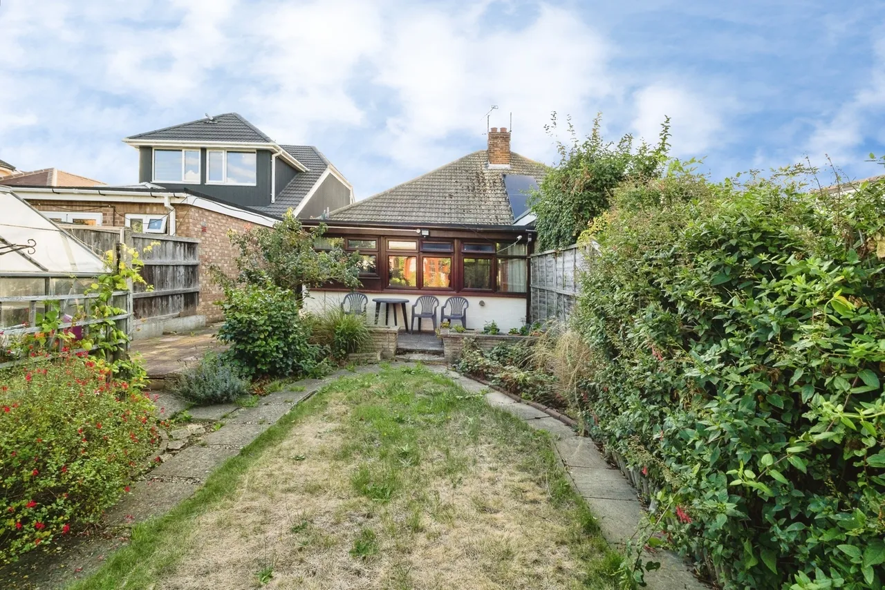 Berwick Road, Rainham, RM13, photo 32
