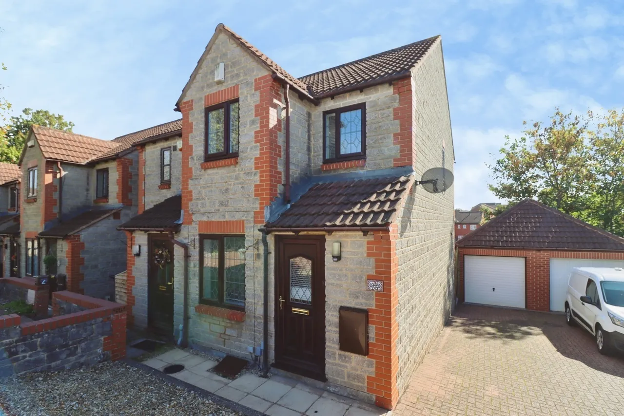 2 bed house for sale, Preacher Close, St George, BS5