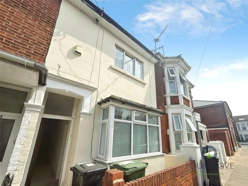 4 bed house to rent, Playfair Road, Southsea, PO5