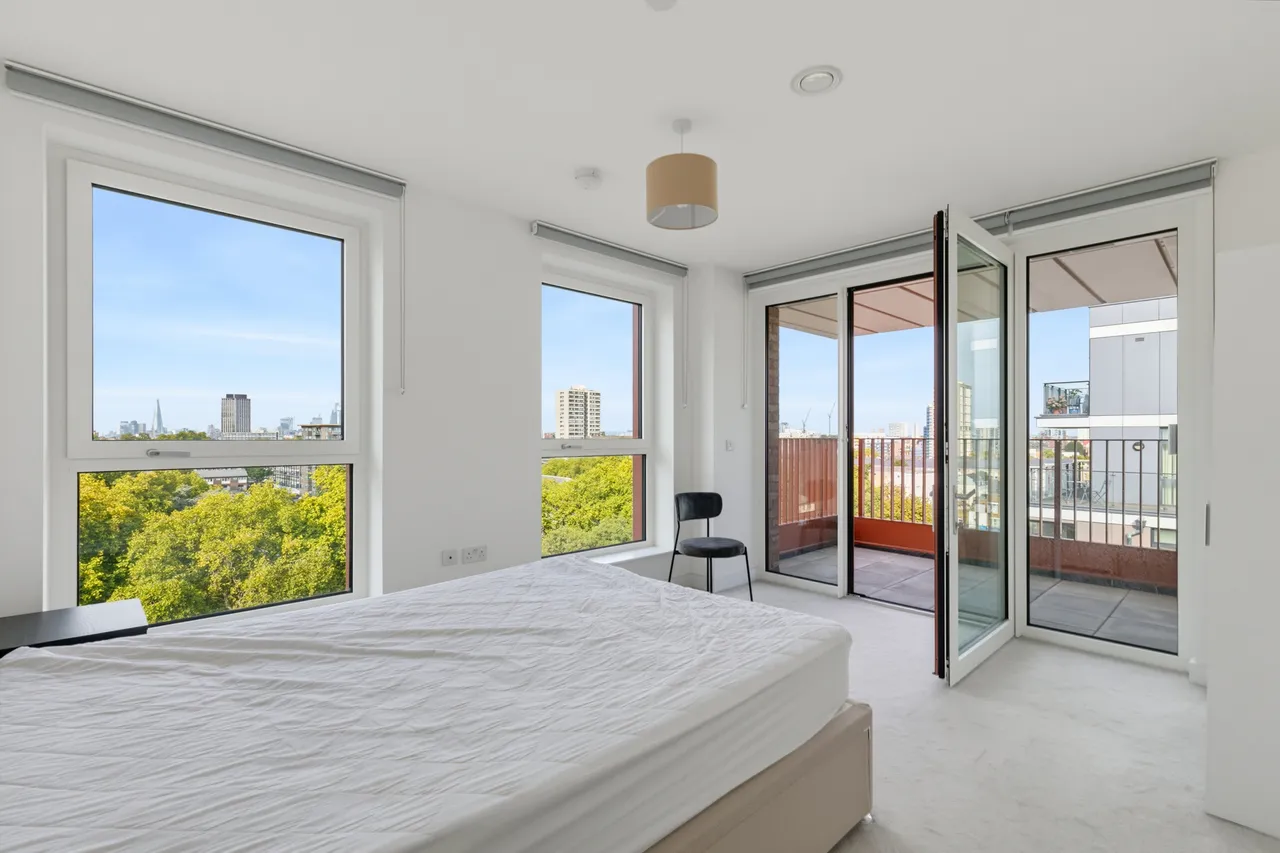 Escapade Place, London, E14, photo 3