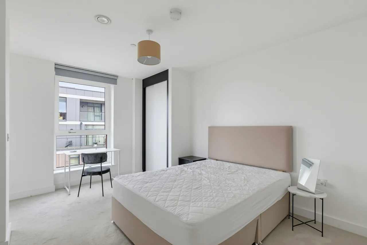 Escapade Place, London, E14, photo 11