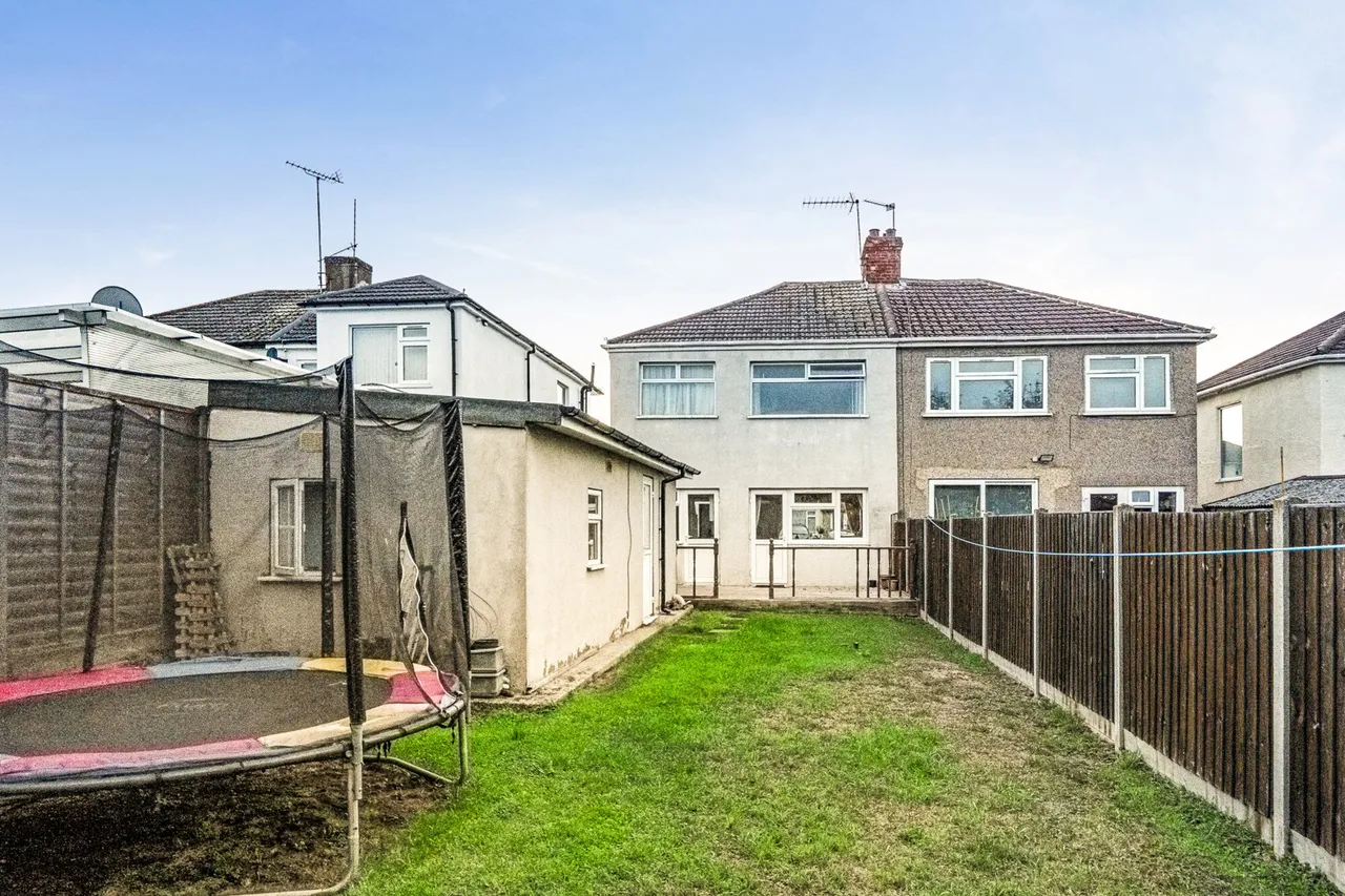 Holyrood Avenue, Harrow, HA2, photo 19