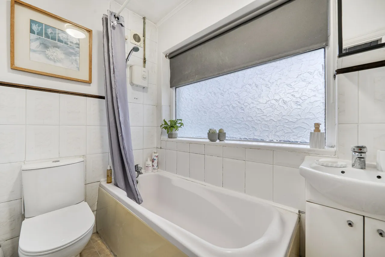 Holyrood Avenue, Harrow, HA2, photo 9