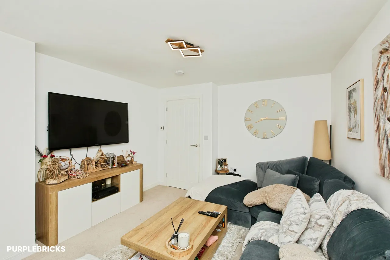 Clarence Drive, Hatton, DE65, photo 5