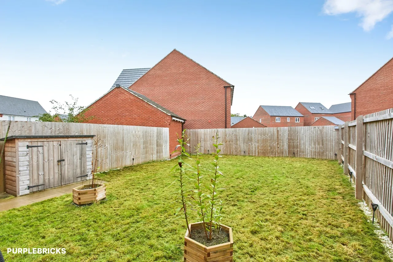 Clarence Drive, Hatton, DE65, photo 15