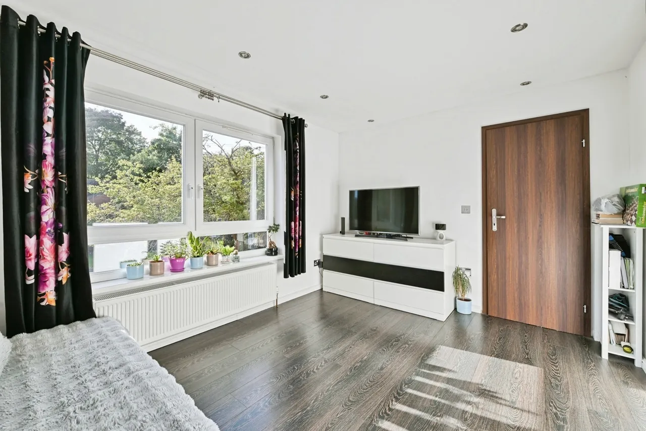 Oxbow Close, Nottingham, NG2, photo 6