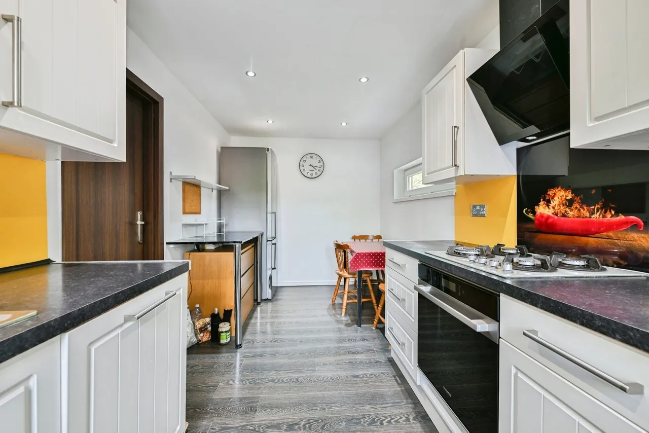 Oxbow Close, Nottingham, NG2, photo 5