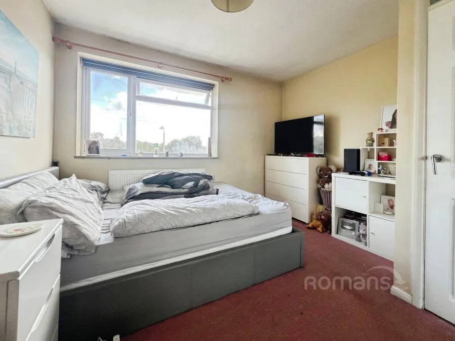 Eland Road, Aldershot, GU12, photo 15