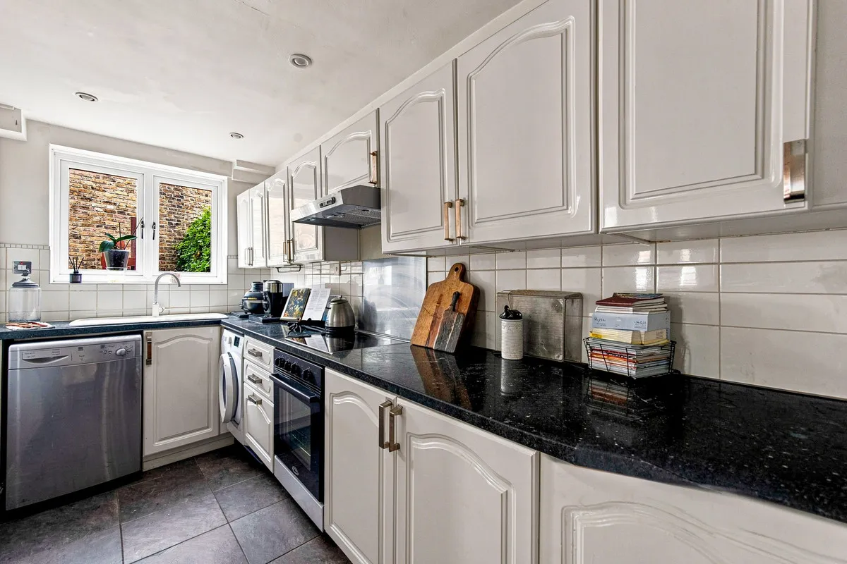 London, SW17, photo 7