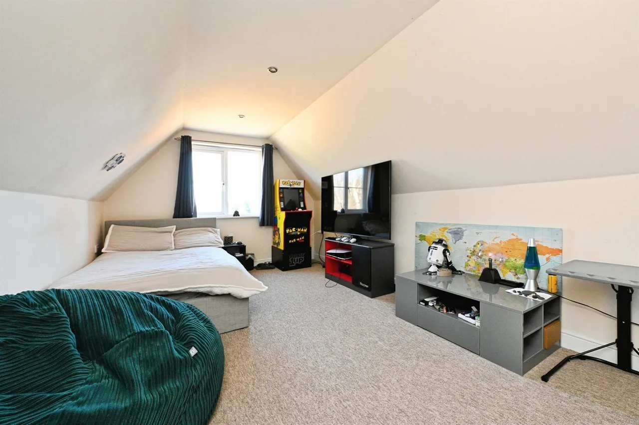 Ivy Close, Setchey, PE33, photo 11