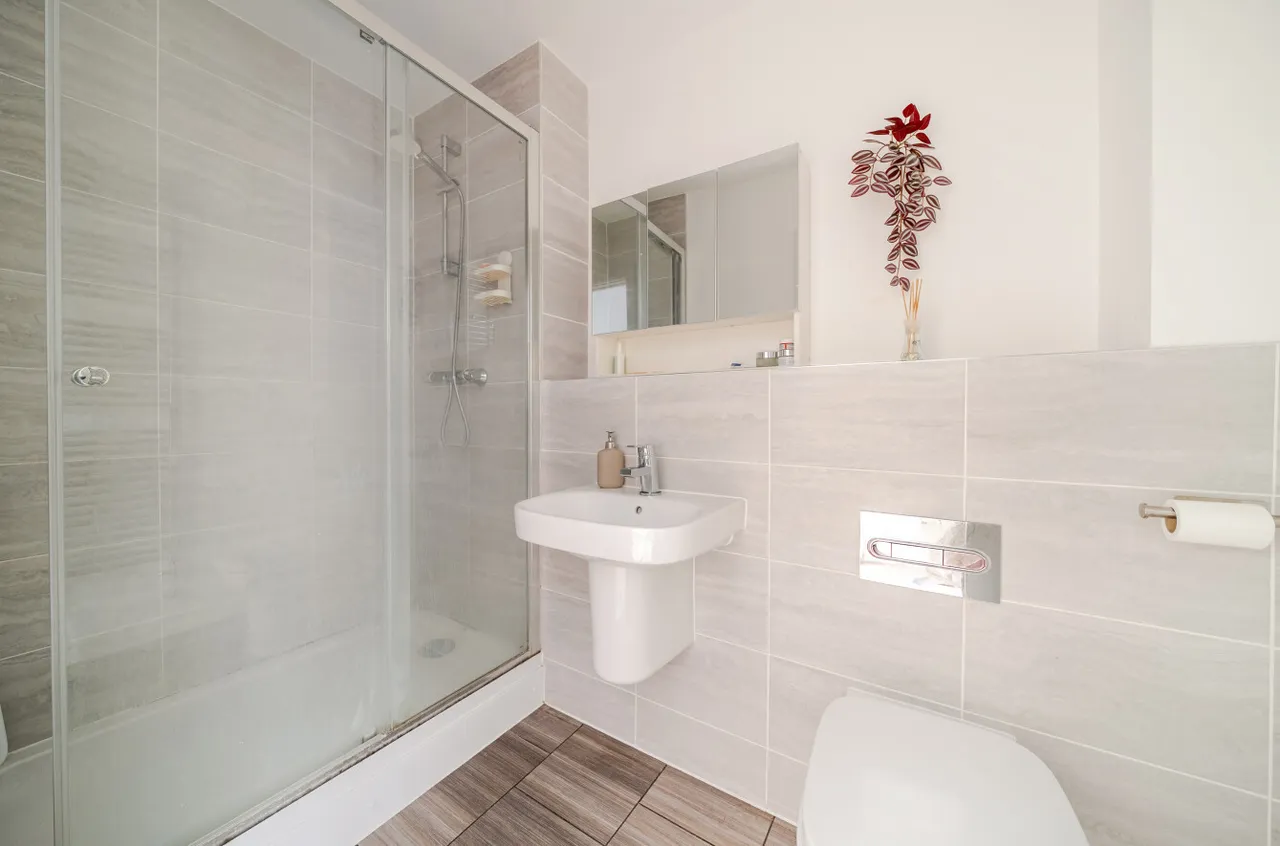 Wellington Road, Wokingham, RG40, photo 13