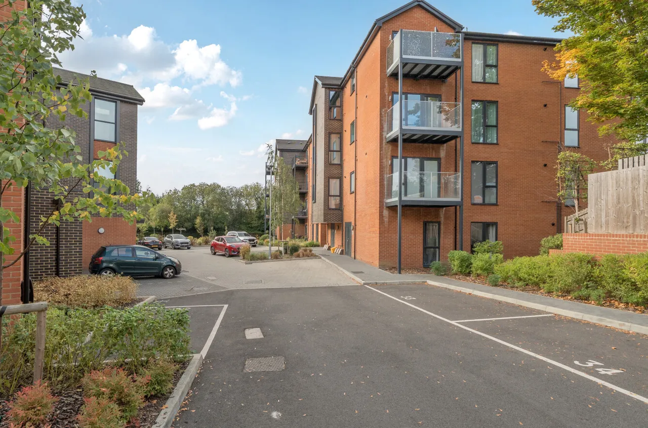 Wellington Road, Wokingham, RG40, photo 14