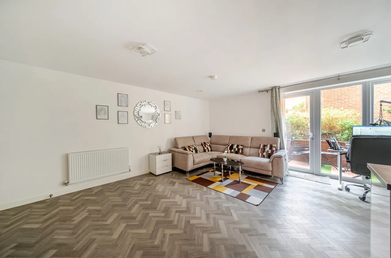 Wellington Road, Wokingham, RG40, photo 5
