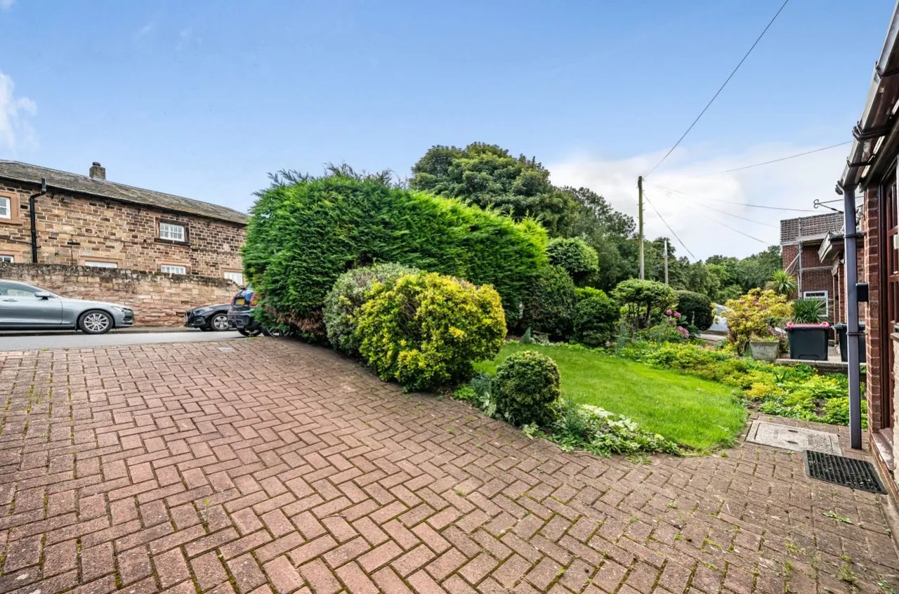Church Lane, Aston, S26, photo 14