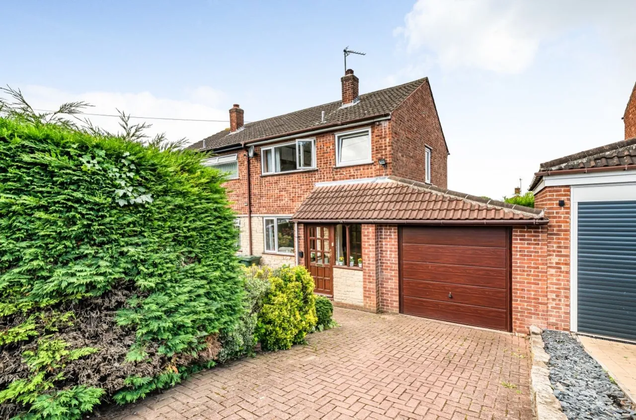 Church Lane, Aston, S26, photo 7