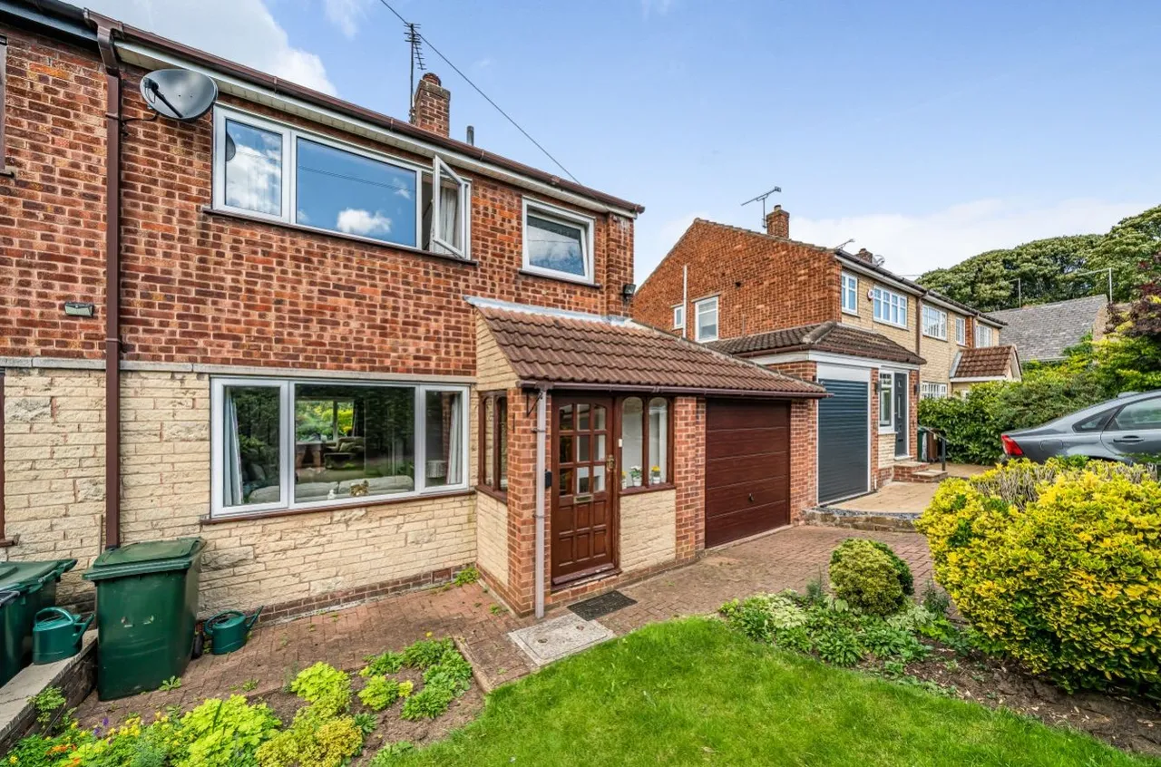 Church Lane, Aston, S26, photo 16