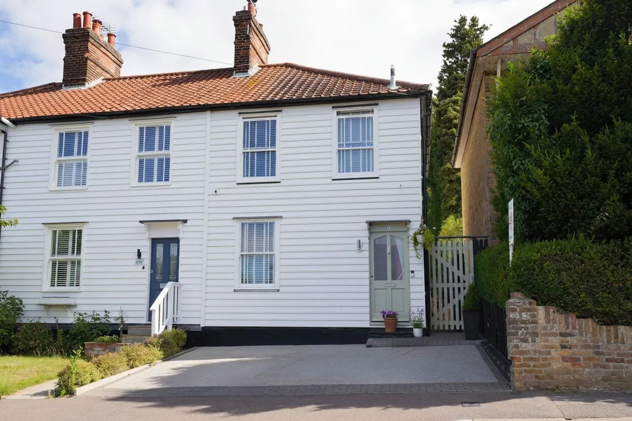 3 bed property for sale, Springhall Road, Sawbridgeworth, CM21