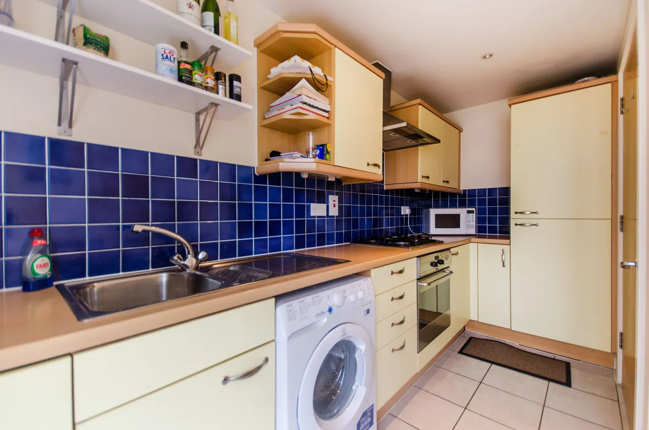 105 Barrier Point Road, London, photo 7