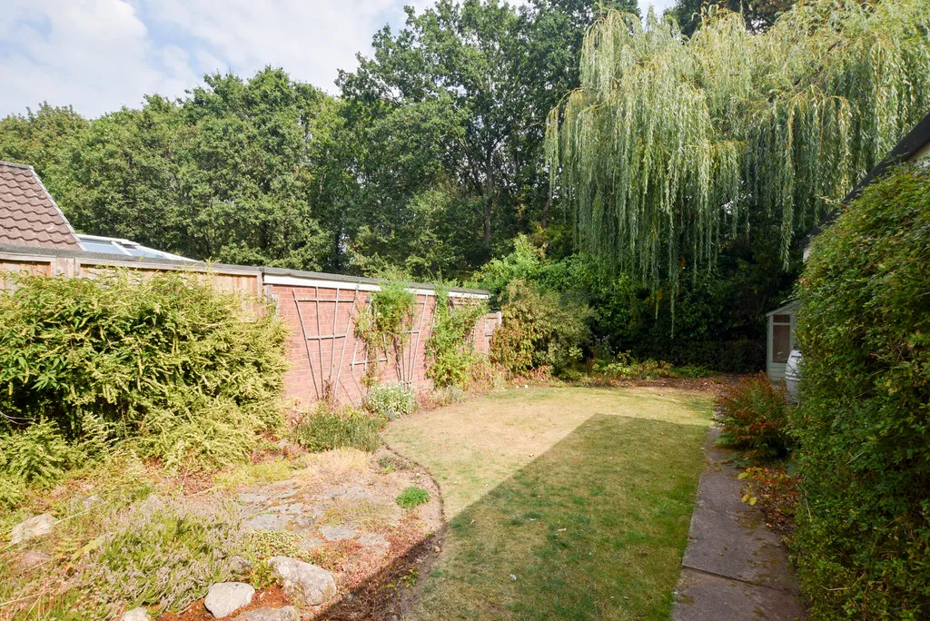 Berberis Road, Leegomery, photo 11