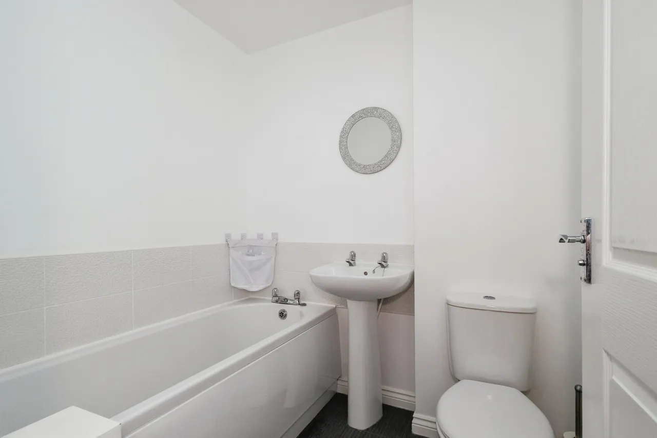 Keel Drive, HYDE, Cheshire, SK14, photo 7