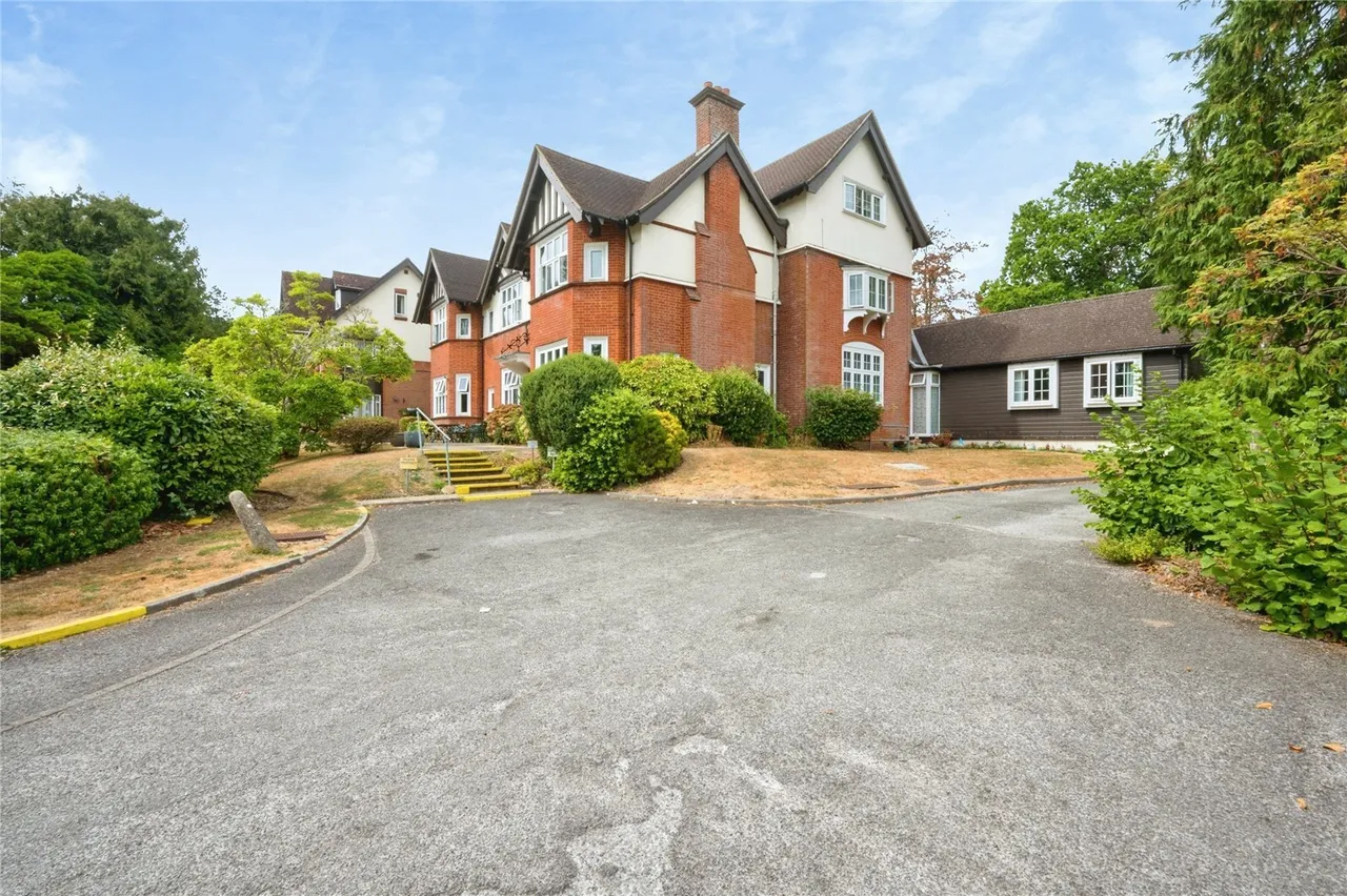 Elizabeth Close, West End, SO30, photo 11