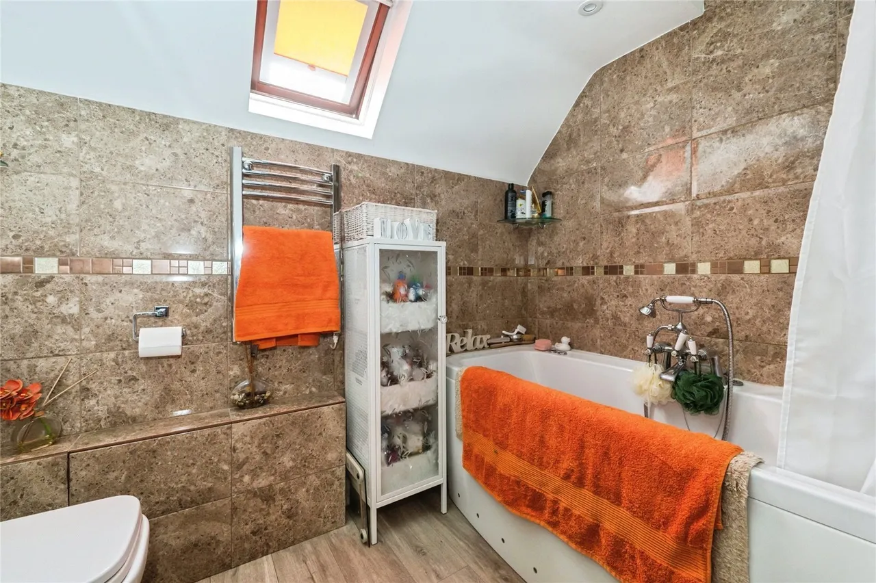 Elizabeth Close, West End, SO30, photo 6
