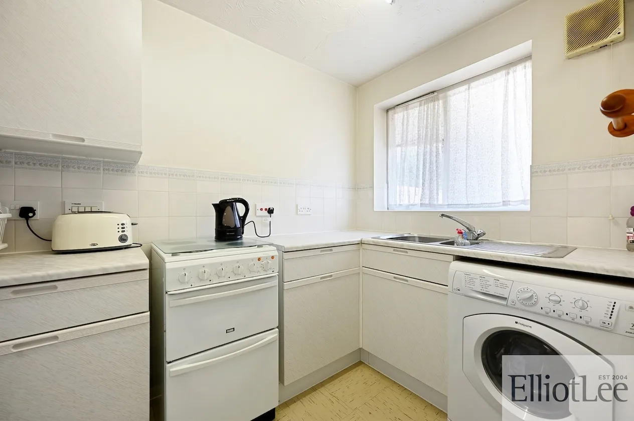 Brindley Close, Wembley, HA0, photo 3