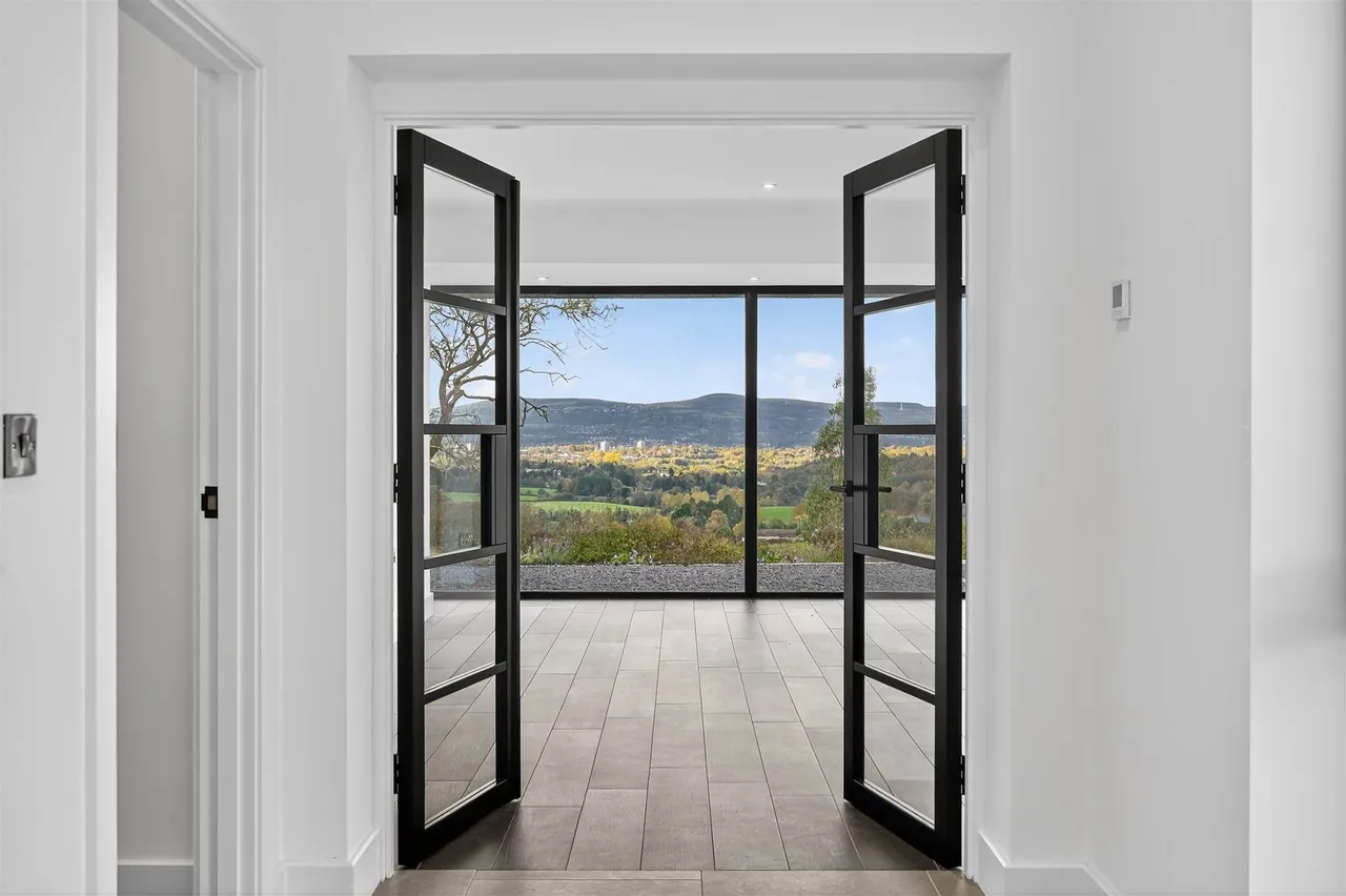 Dows Road, Drumbo, BT8, photo 3
