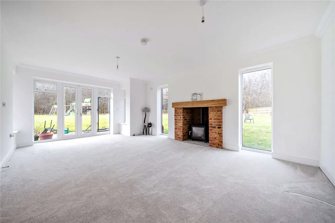 Bears Lane, Great Chart, Ashford, Kent, TN23 3US, photo 2