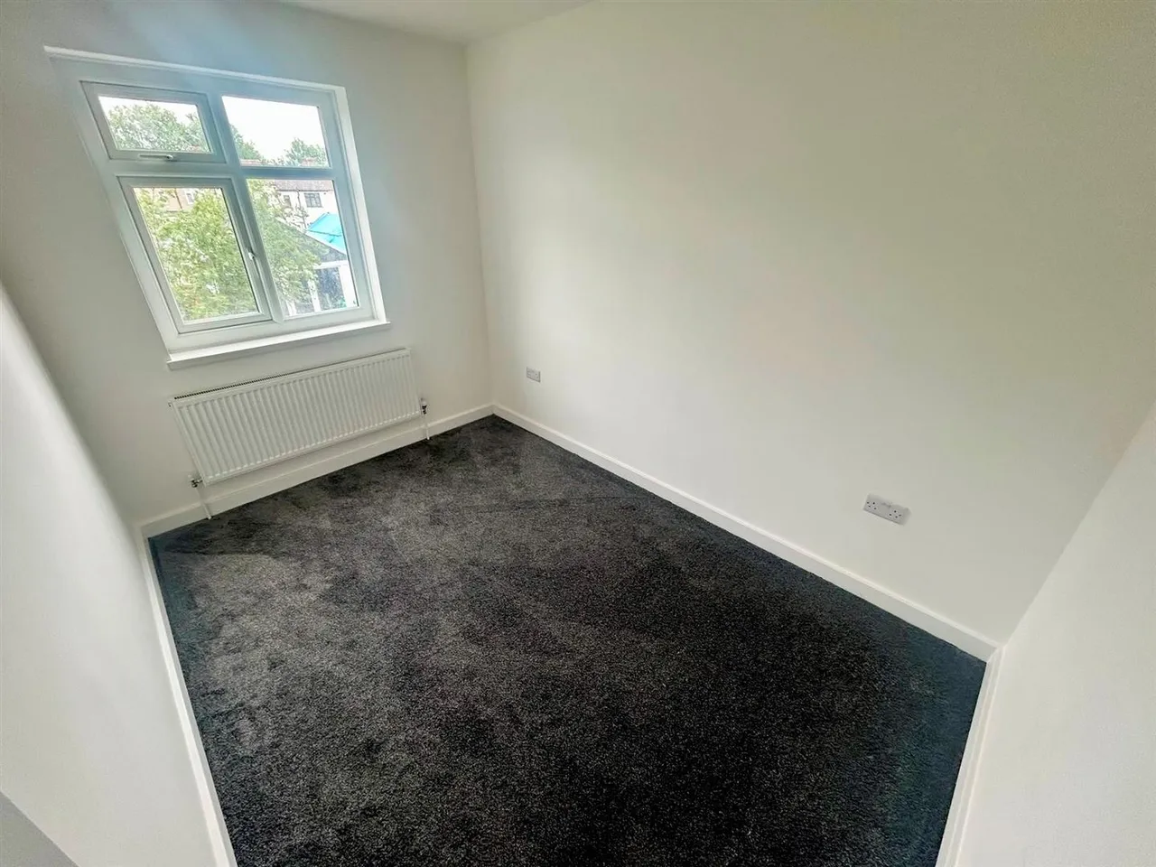 Somerset Gardens, Hornchurch, RM11 3QT, photo 5