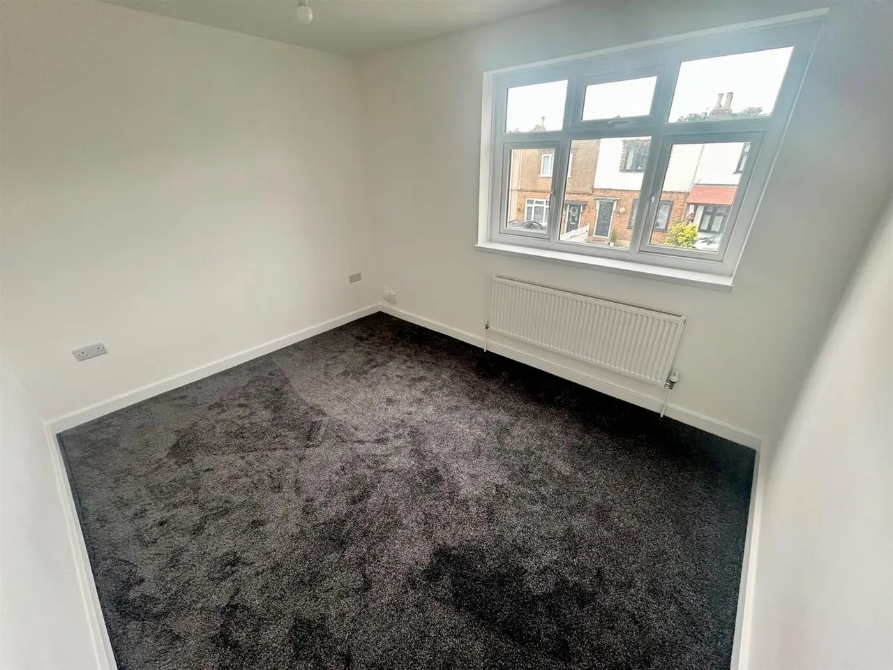 Somerset Gardens, Hornchurch, RM11 3QT, photo 3