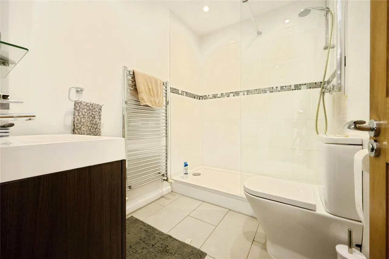 Hawleys Lane, Whitchurch, HP22, photo 8