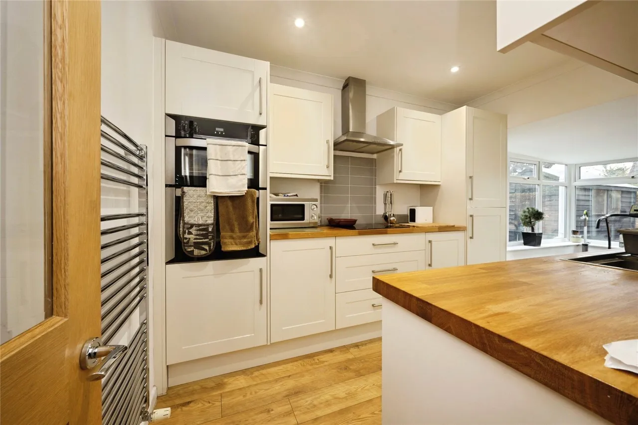 Hawleys Lane, Whitchurch, HP22, photo 5