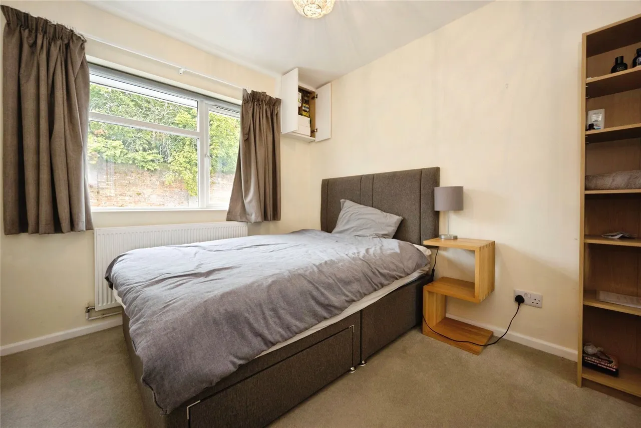 Hawleys Lane, Whitchurch, HP22, photo 11