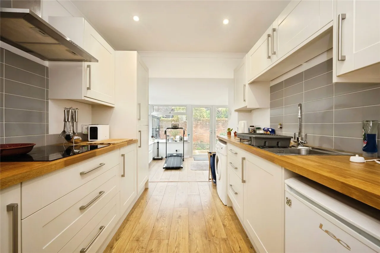 Hawleys Lane, Whitchurch, HP22, photo 6